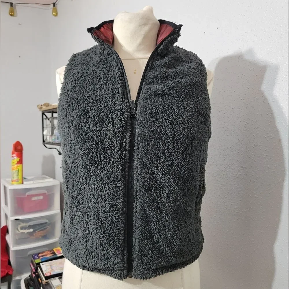 Buffalo David Bitton Boy's reversible vests Sz S And M